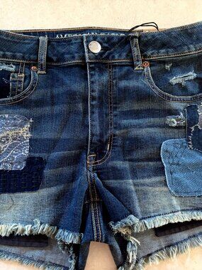 NWT American Eagle Hi-rise Shortie Jean Denim Shorts size 12 Shadow Patch Blues